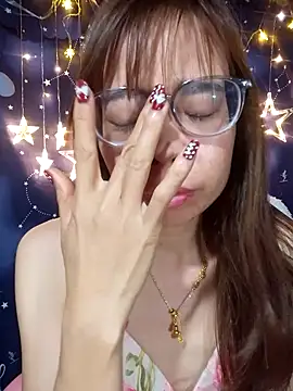 Snapshot of __Mai-love19__ chatting on 02-24-26, 08:12 Mai-love19 online show from 02-24-26, 08:12