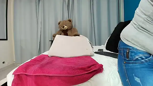 natalia23 online show from 10-22-25, 09:58