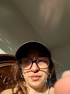 Snapshot of xgabyenlalunax chatting on 02-22-25, 09:59 xgabyenlalunax online show from 02-22-25, 09:59