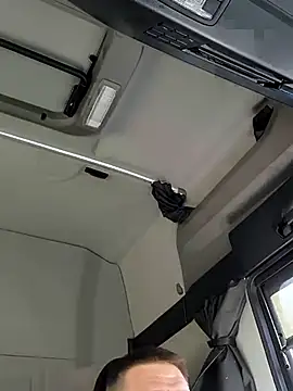 M-1985 online show from 03-18-25, 10:36