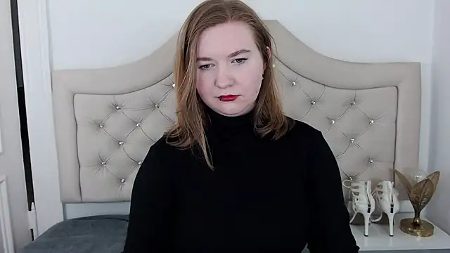 LaraDream online show from 12-21-24, 07:03