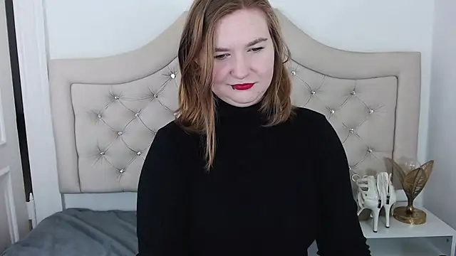 LaraDream online show from 12-29-24, 08:37