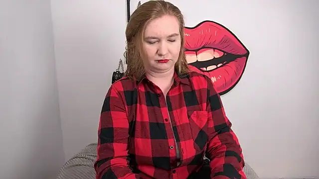 LaraDream online show from 09-12-25, 03:01