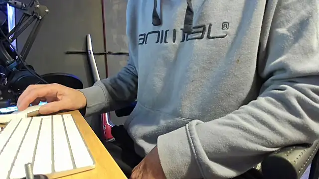 McPherson72 online show from 02-20-25, 03:56