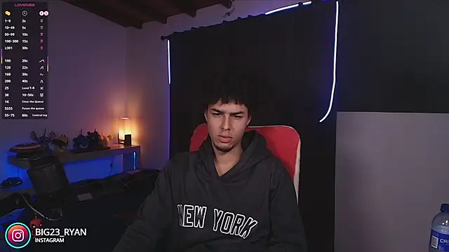 bigryann23 online show from 10-11-25, 12:21